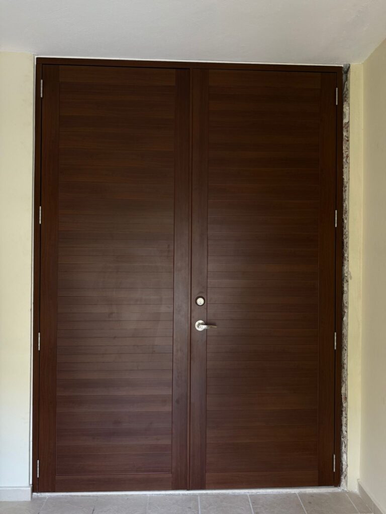 peche glass fabricacion e instalacion de cristaleria comercial residencial puertas en aluminio ventanas mantenimiento de puertas cliente 1 (15)