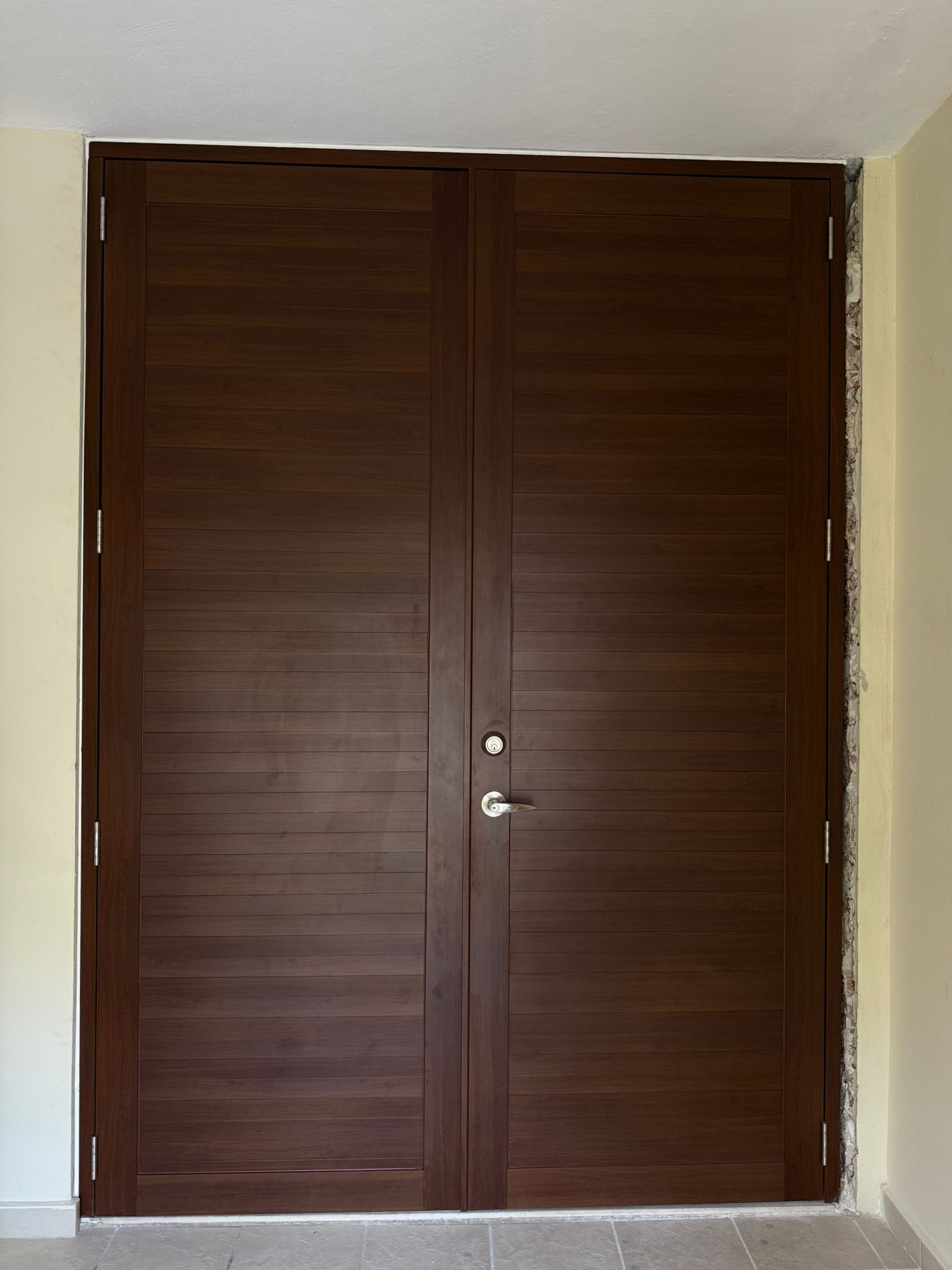 peche glass fabricacion e instalacion de cristaleria comercial residencial puertas en aluminio ventanas mantenimiento de puertas cliente 1 (15)